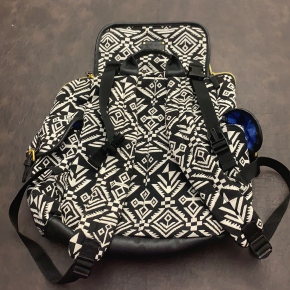 Carter’s diaper bag / backpack - Picture 5 of 5